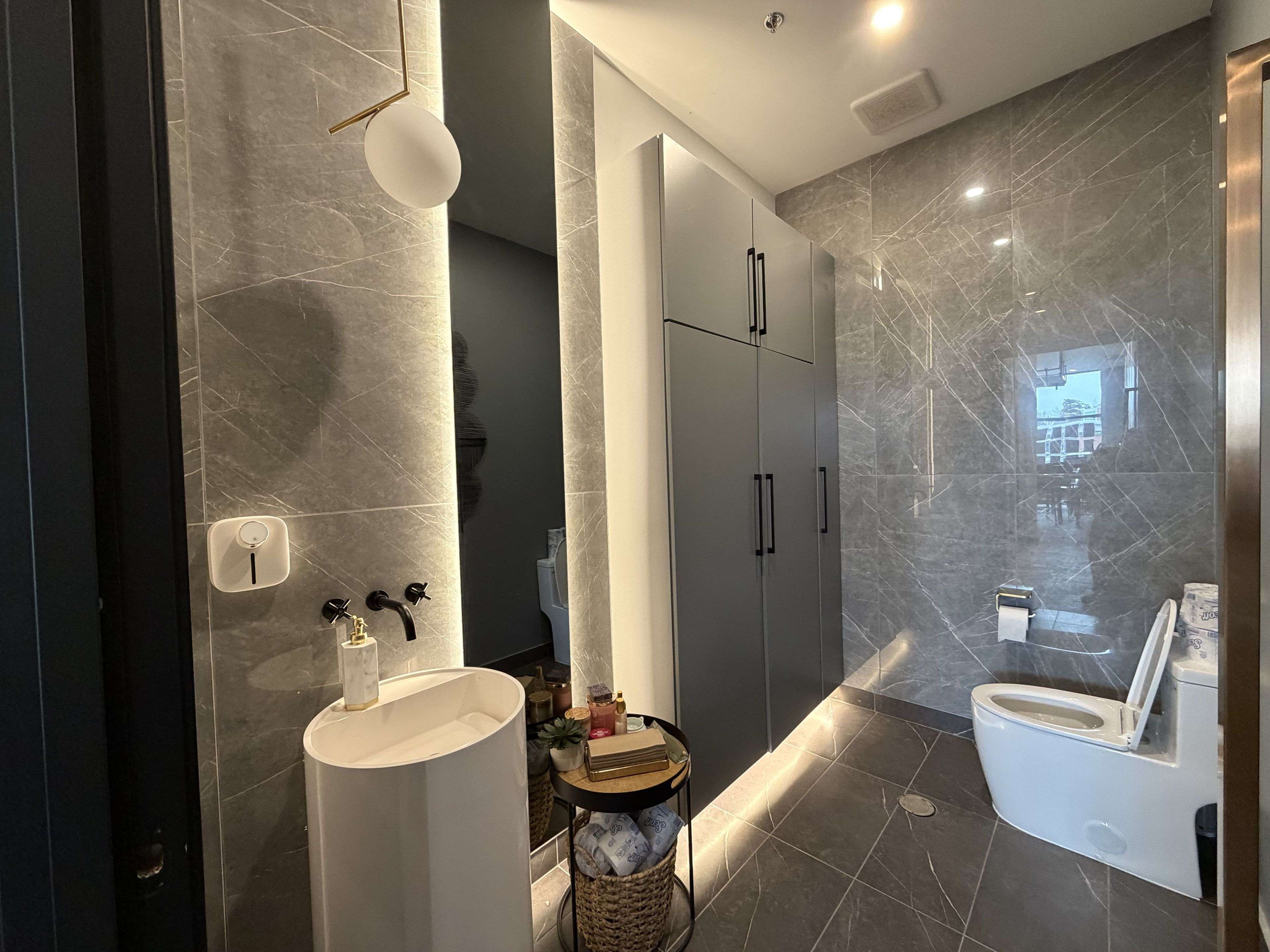 224 HUNT CLUB RD #6, Hunt Club - Windsor Park Village And Area, ON K1V 1C1