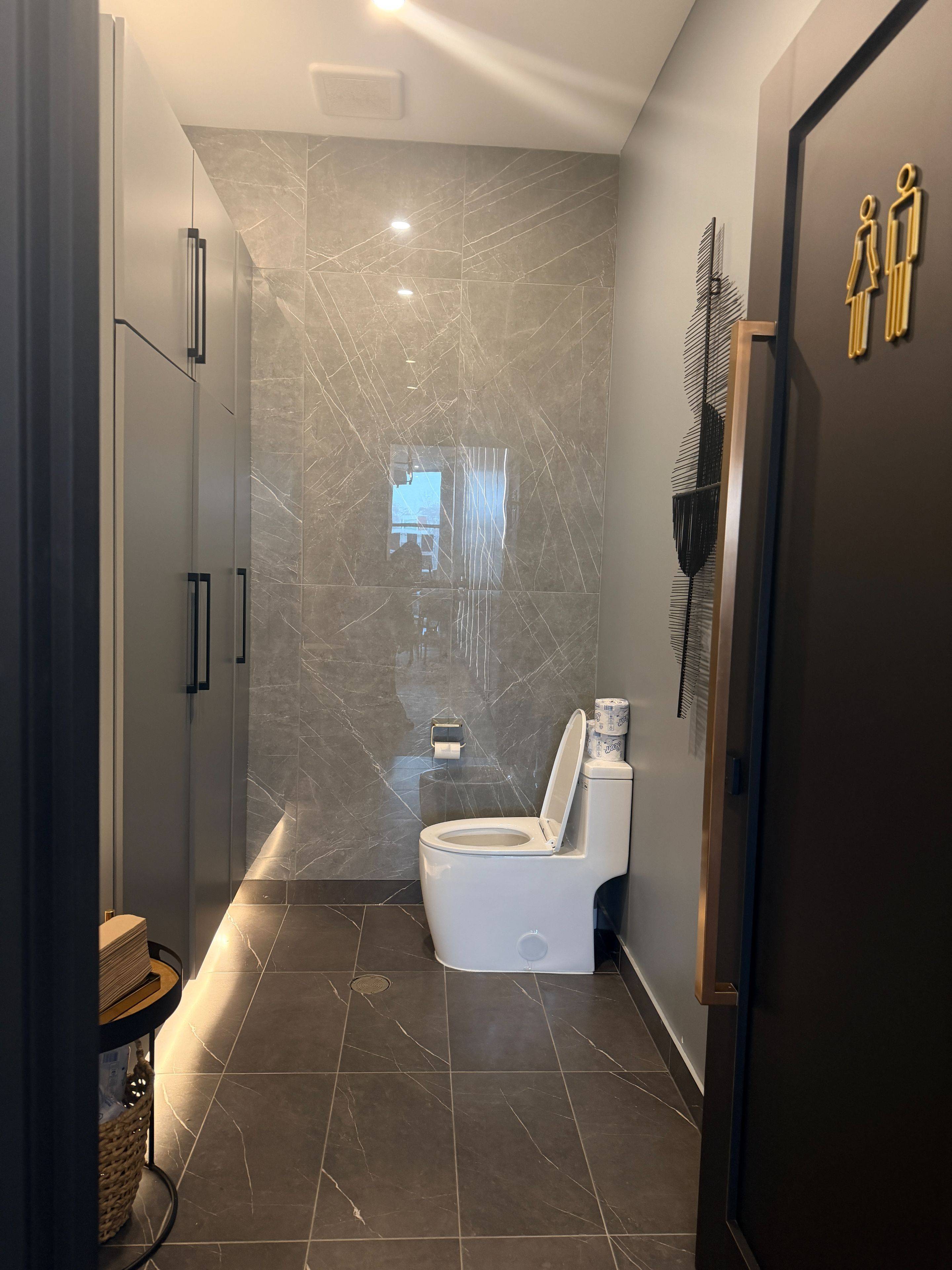 224 HUNT CLUB RD #6, Hunt Club - Windsor Park Village And Area, ON K1V 1C1