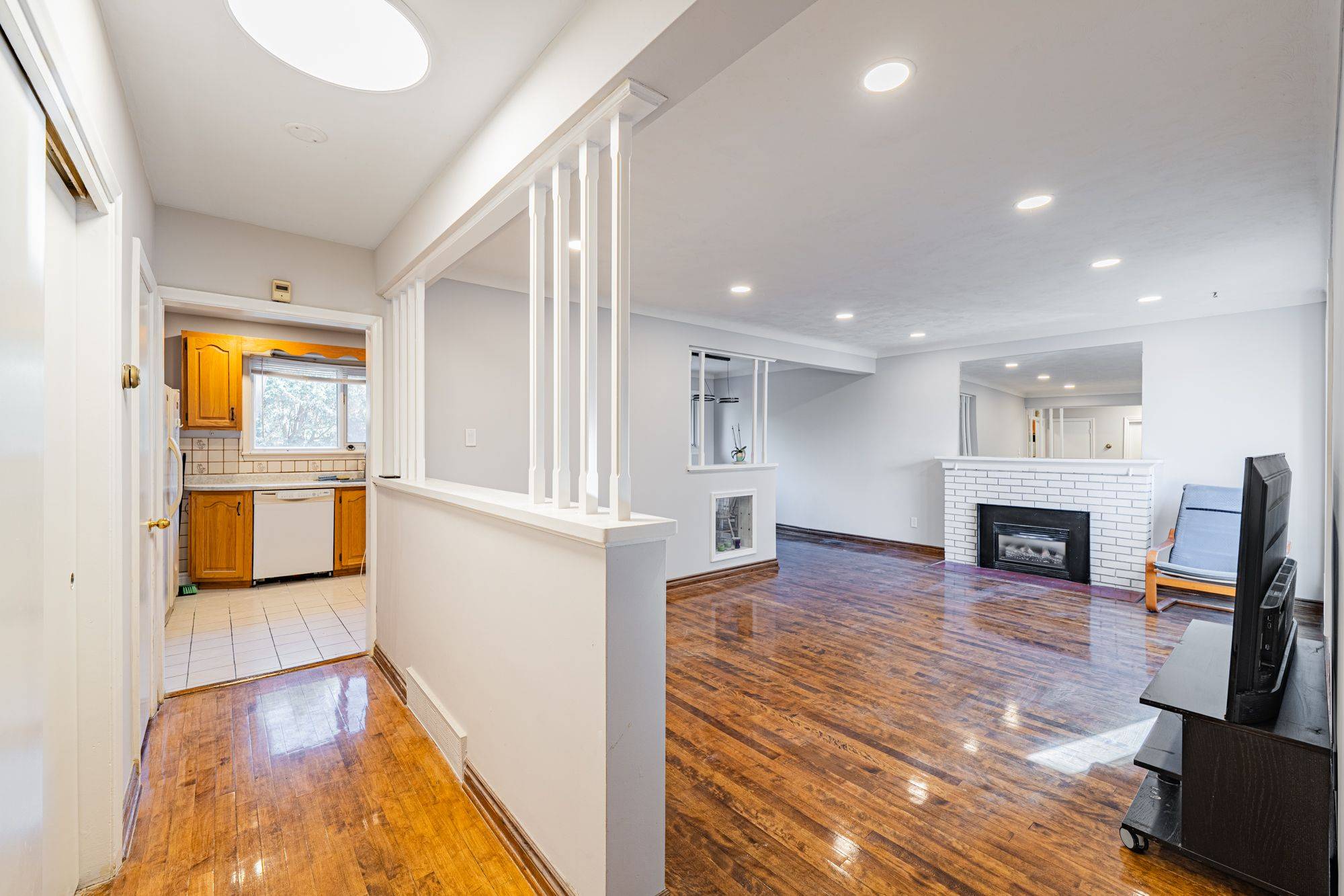 1746 - A Gage CRES, Belair Park - Copeland Park And Area, ON K2C 0Z9