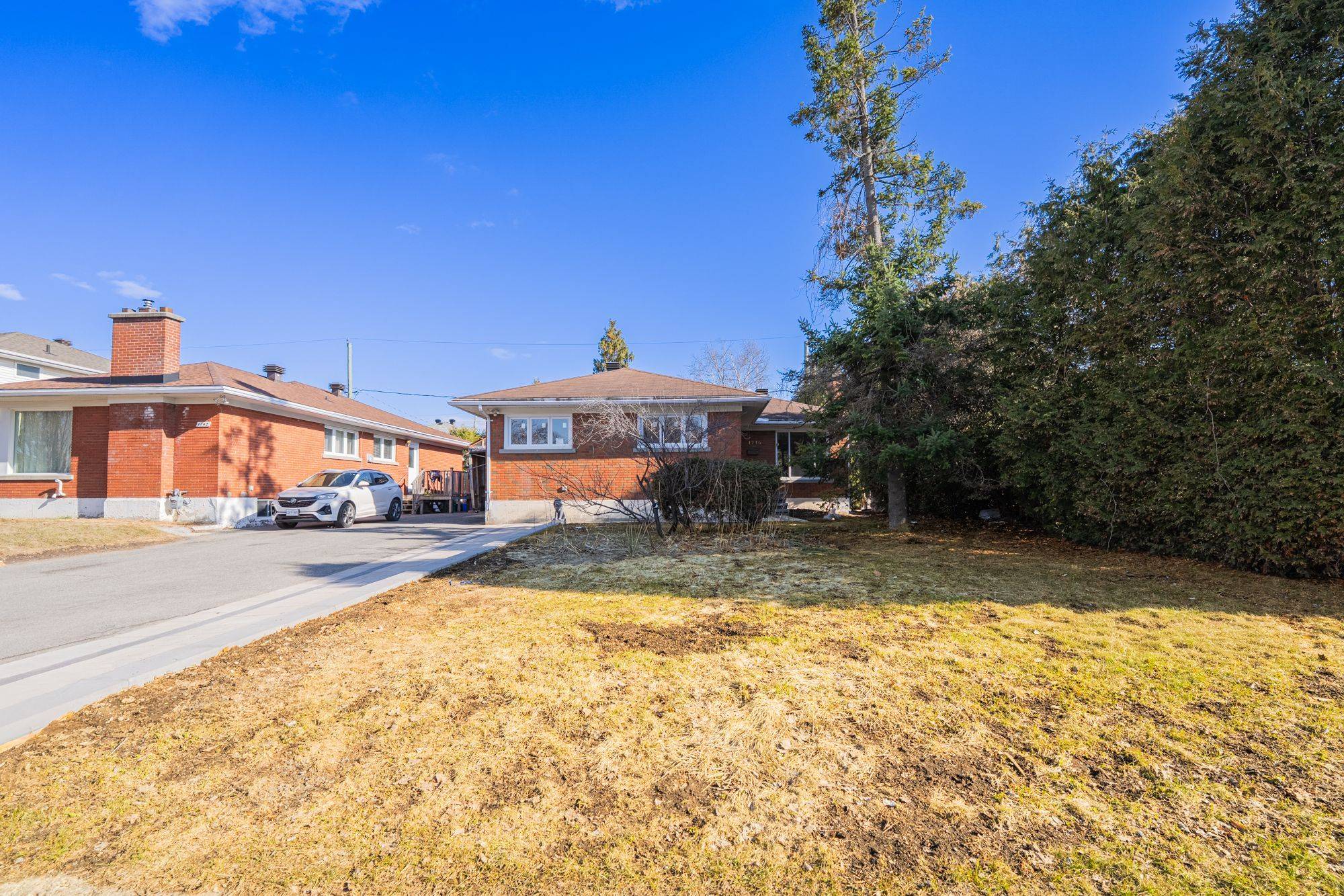 1746 - B Gage CRES, Belair Park - Copeland Park And Area, ON K2C 0Z9