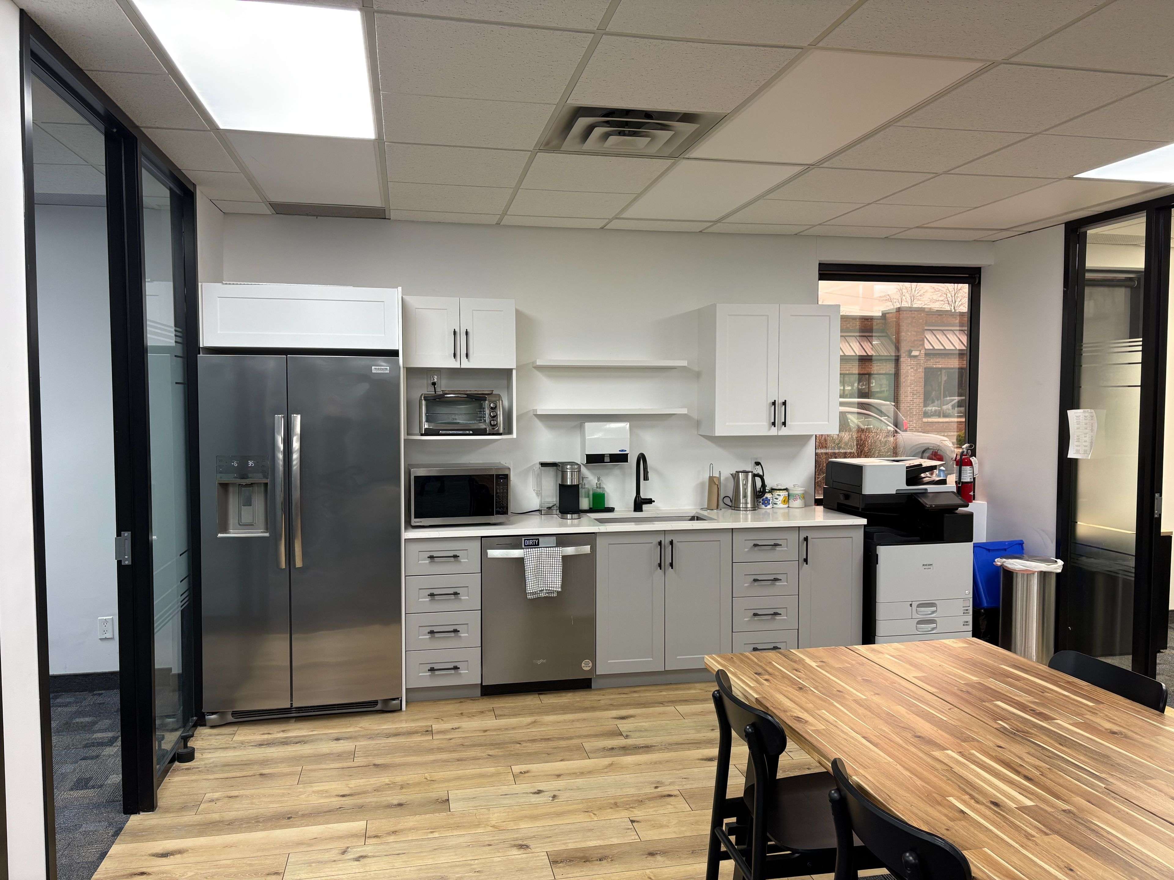 30 Concourse Gate #102, Cityview - Parkwoods Hills - Rideau Shore, ON K2E 7V7