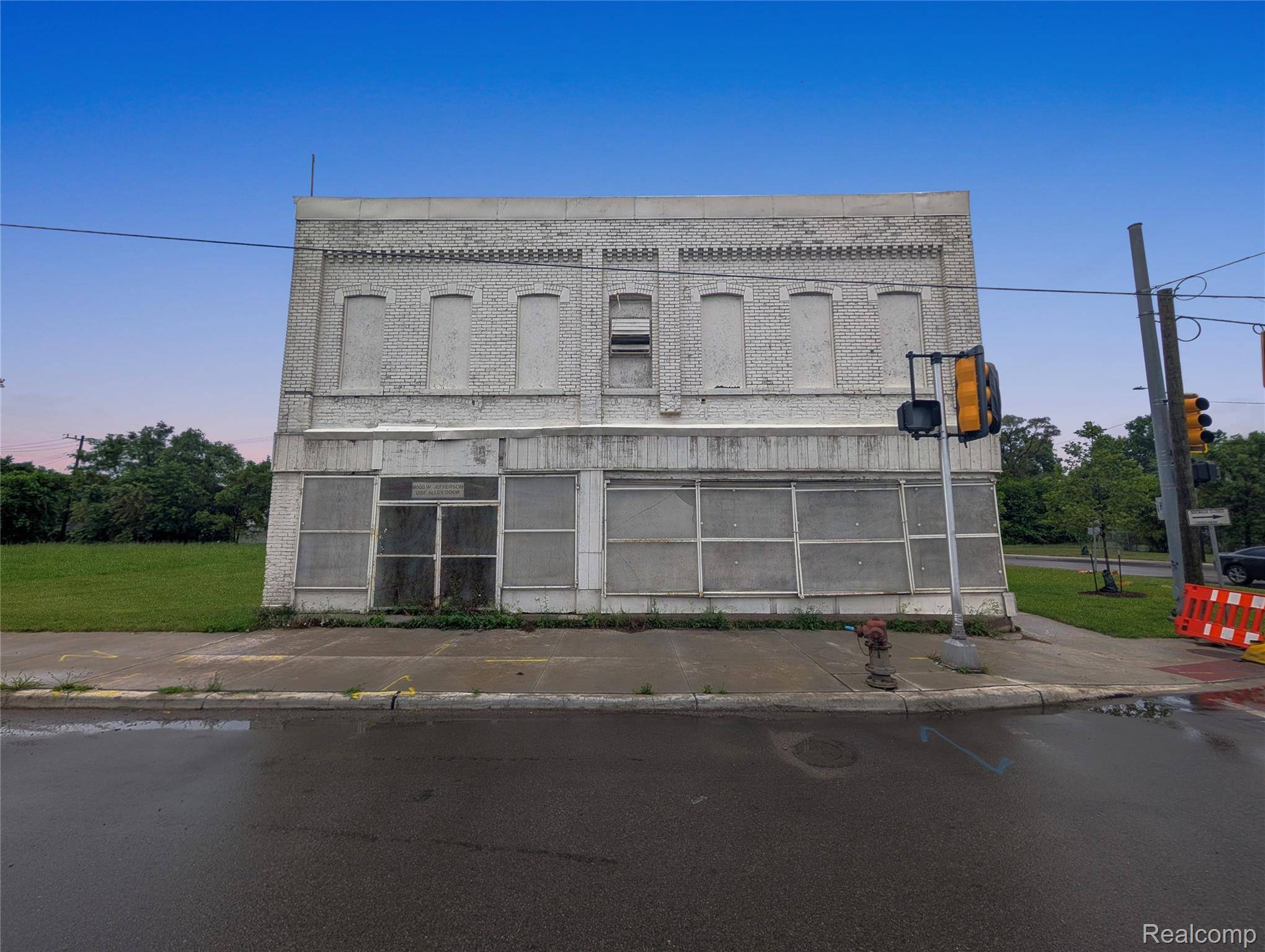8000 W Jefferson AVE, Detroit, MI 48209