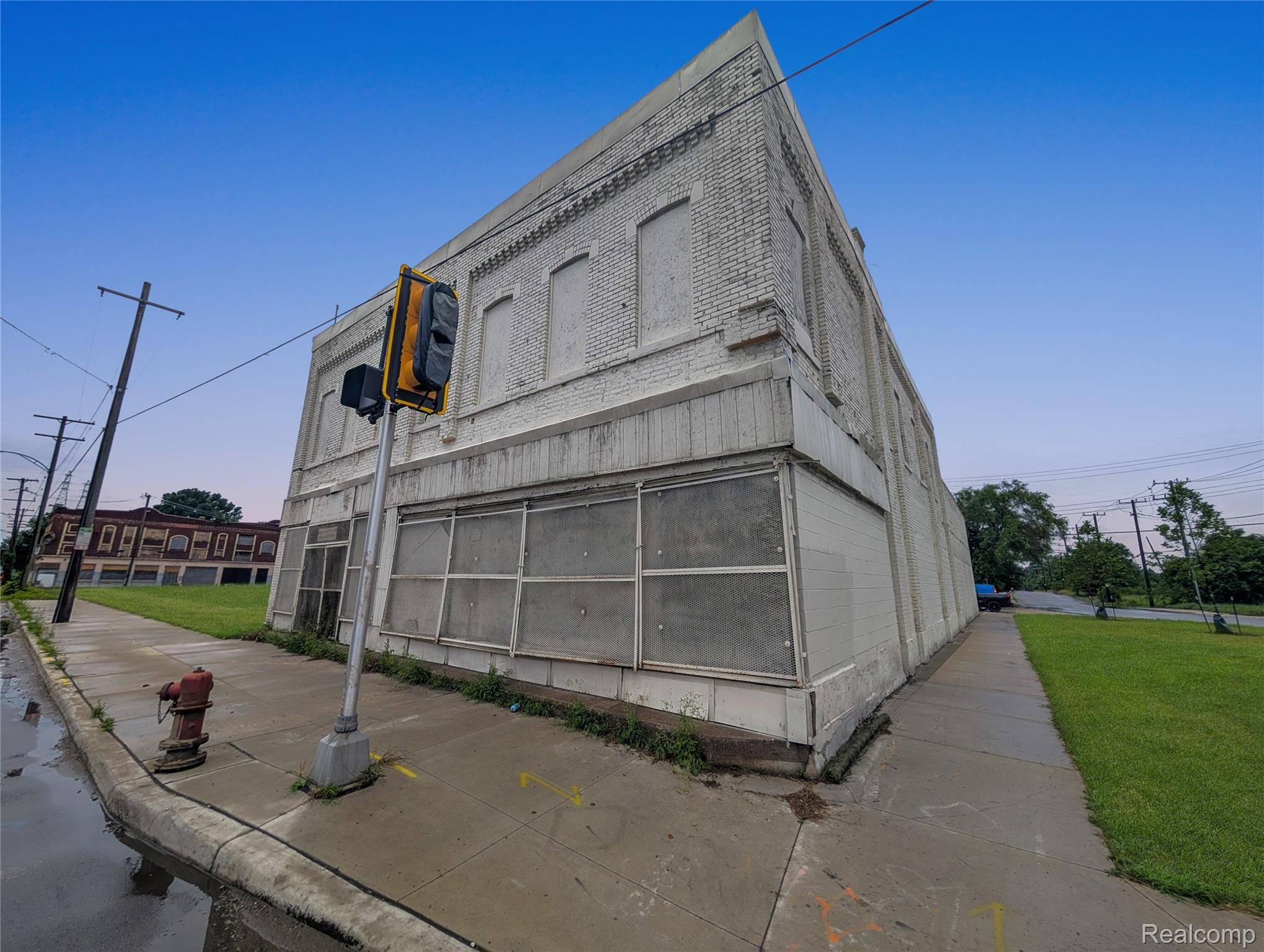 8000 W Jefferson AVE, Detroit, MI 48209