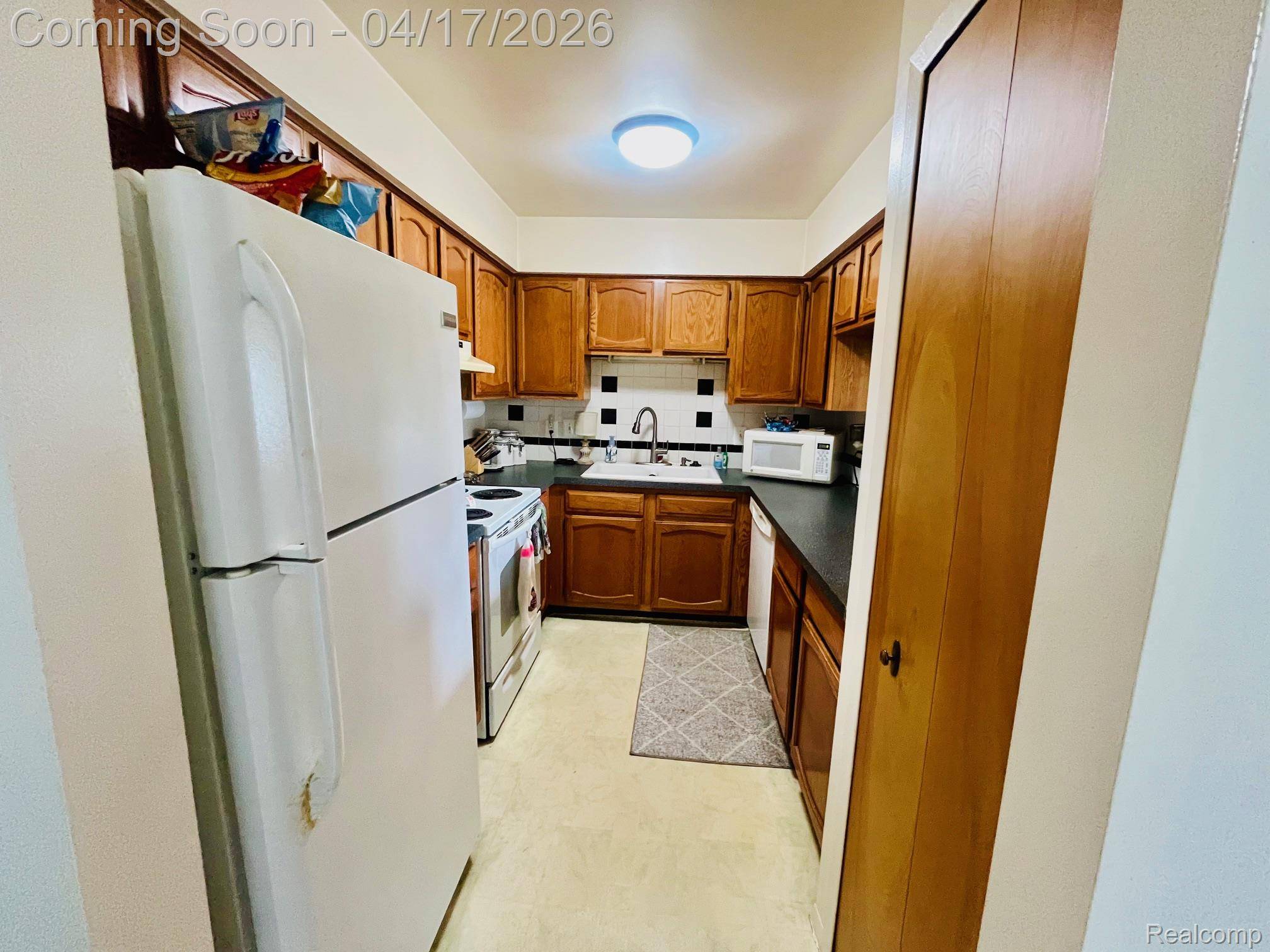 920 Saybrook #19, Waterford Charter Township, MI 48327