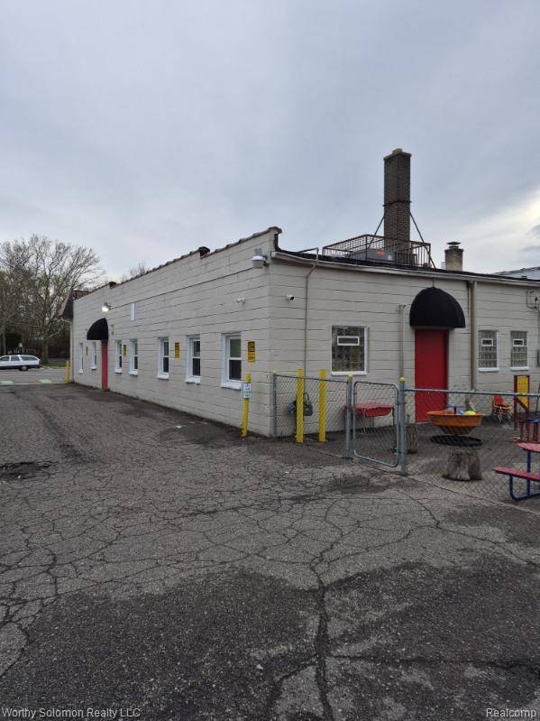 19260 Grand River AVE, Detroit, MI 48223