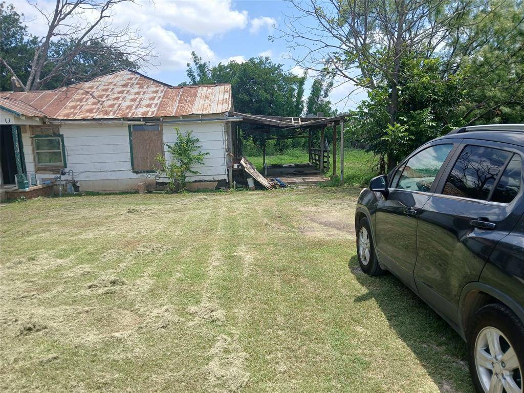 710 E Mesquite Street, Coleman, TX 76834