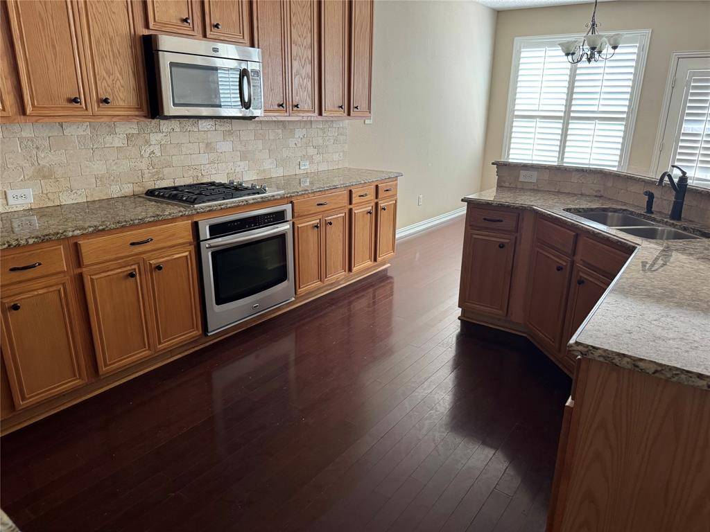 8272 Beartooth Drive, Frisco, TX 75036