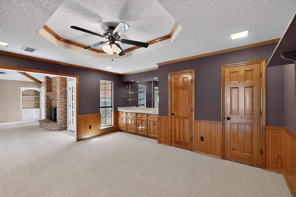 2704 BRIARBROOK Court, Arlington, TX 76006