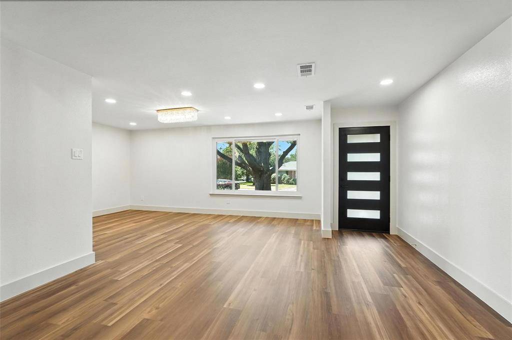 8570 Sweetwood Drive, Dallas, TX 75228