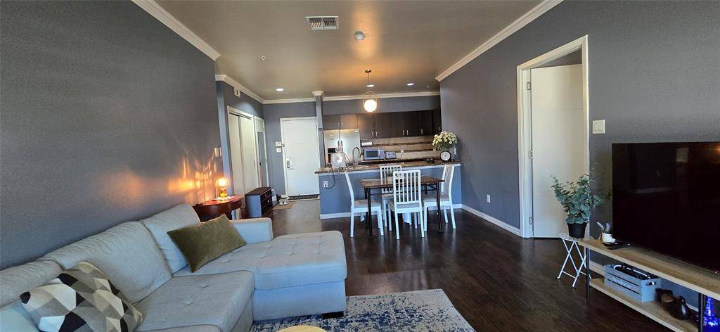 1100 W Trinity Mills Road #2045, Carrollton, TX 75006