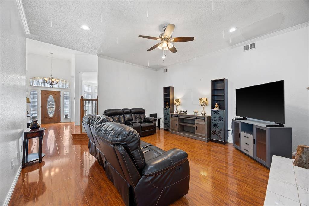 7402 Silver Lake Drive, Rowlett, TX 75089