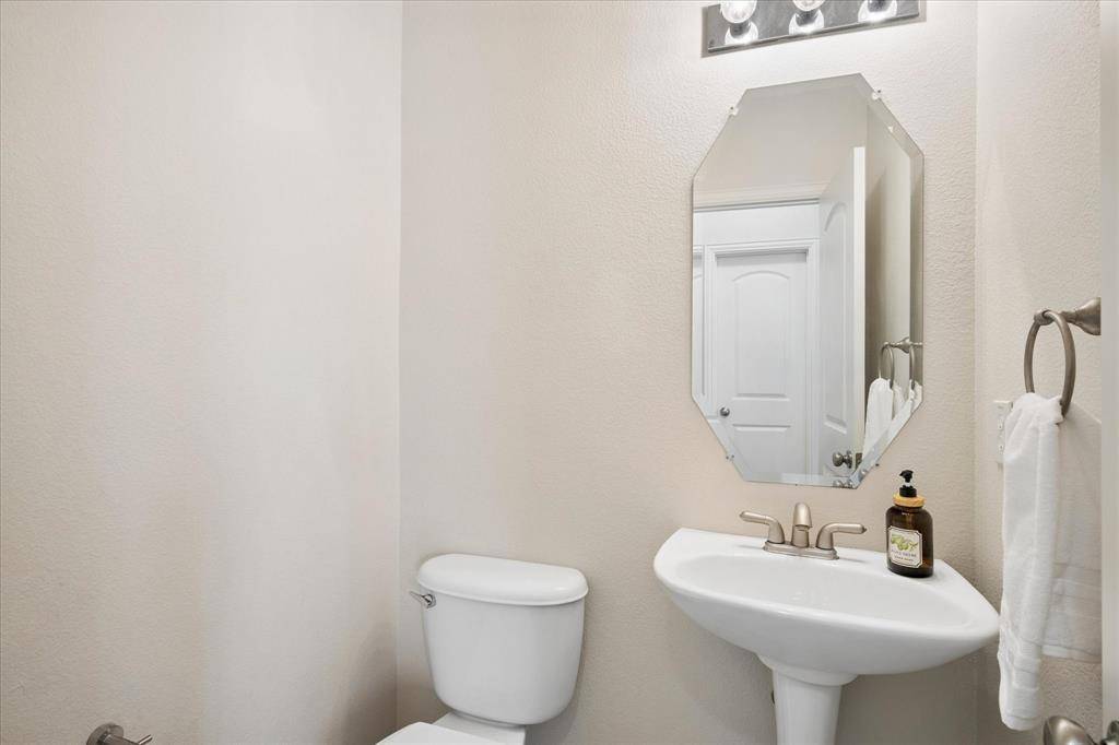 1459 Chase Lane, Irving, TX 75063