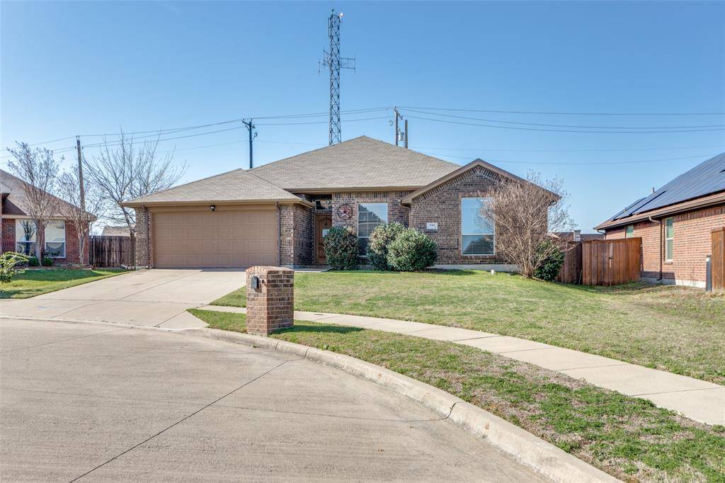 9209 Hunters Court, White Settlement, TX 76108