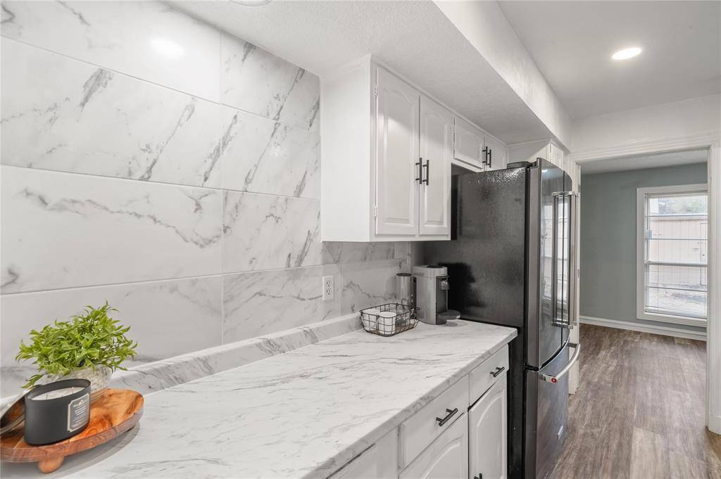 12748 Burninglog Lane, Dallas, TX 75243