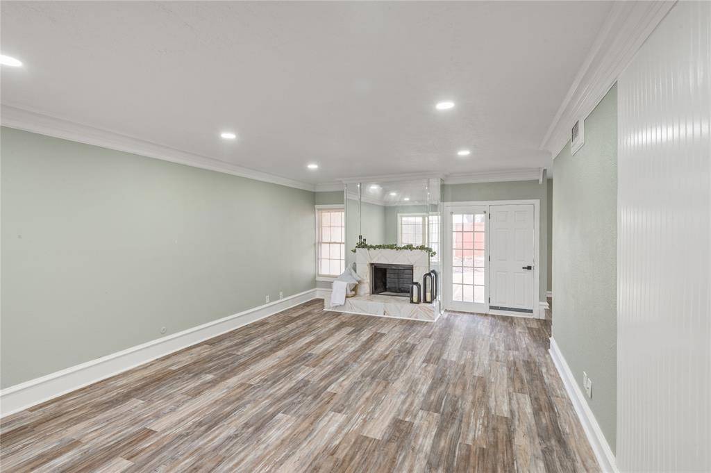 12748 Burninglog Lane, Dallas, TX 75243