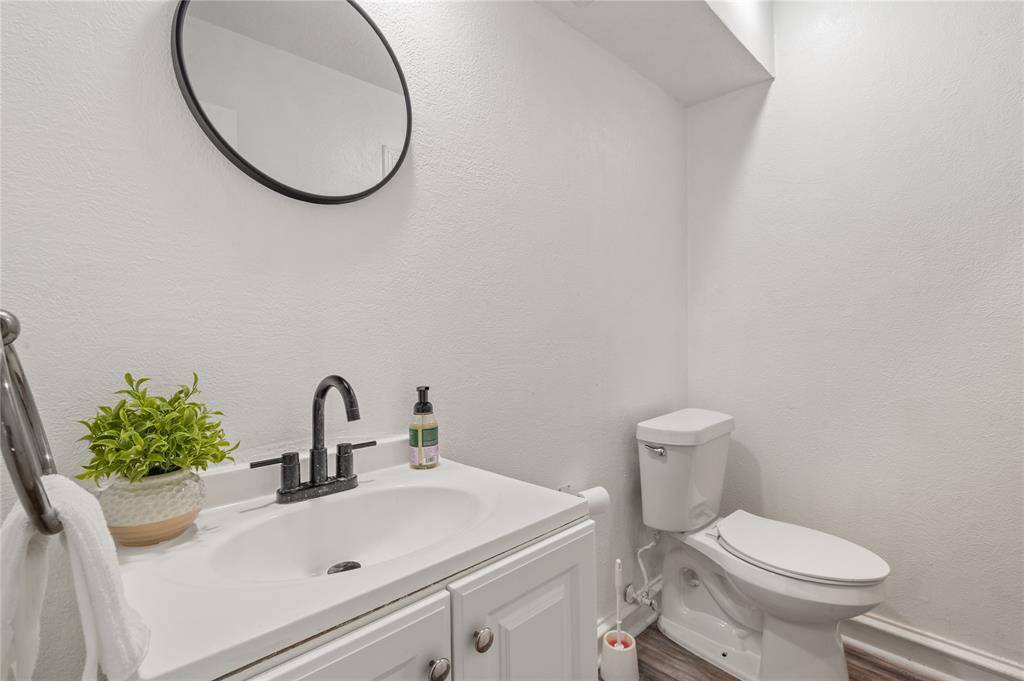 12748 Burninglog Lane, Dallas, TX 75243