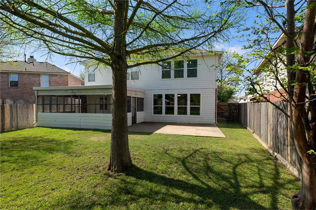 7515 Cresswell Drive, Arlington, TX 76001