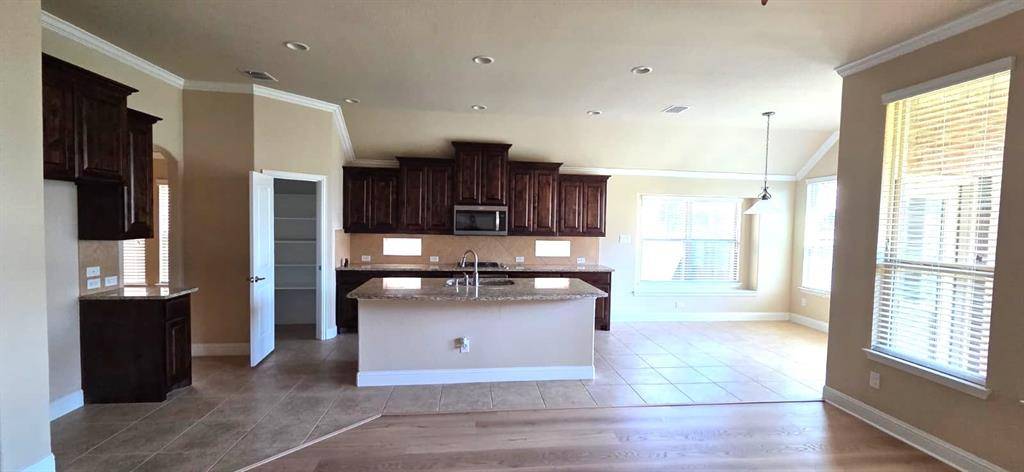 2294 Wind Meadow Lane, Lewisville, TX 75056