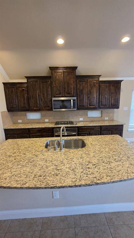 2294 Wind Meadow Lane, Lewisville, TX 75056