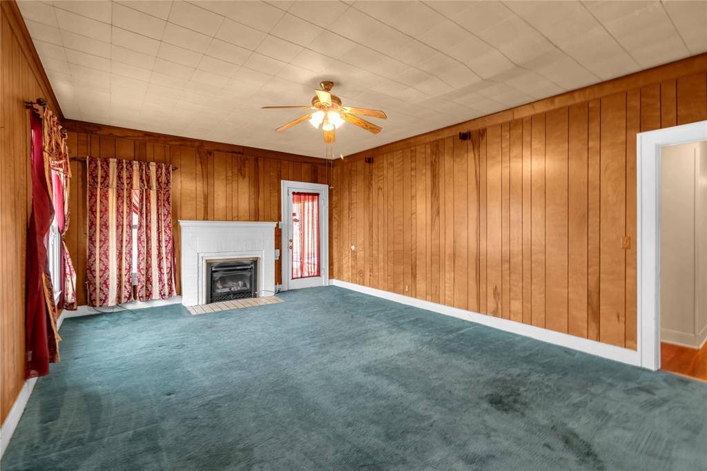 819 W Liveoak St, Coleman, TX 76834