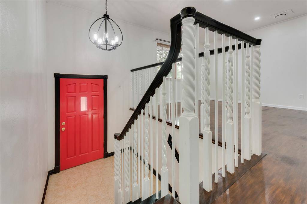 129 Senter Valley Road, Irving, TX 75060