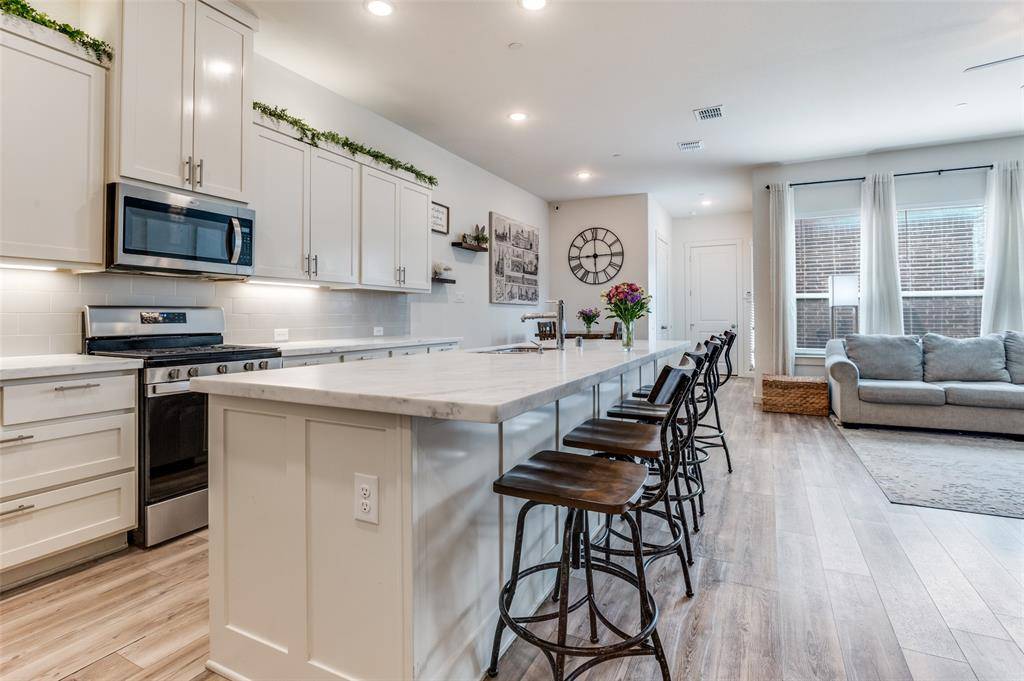 4539 English Maple Drive, Arlington, TX 76005