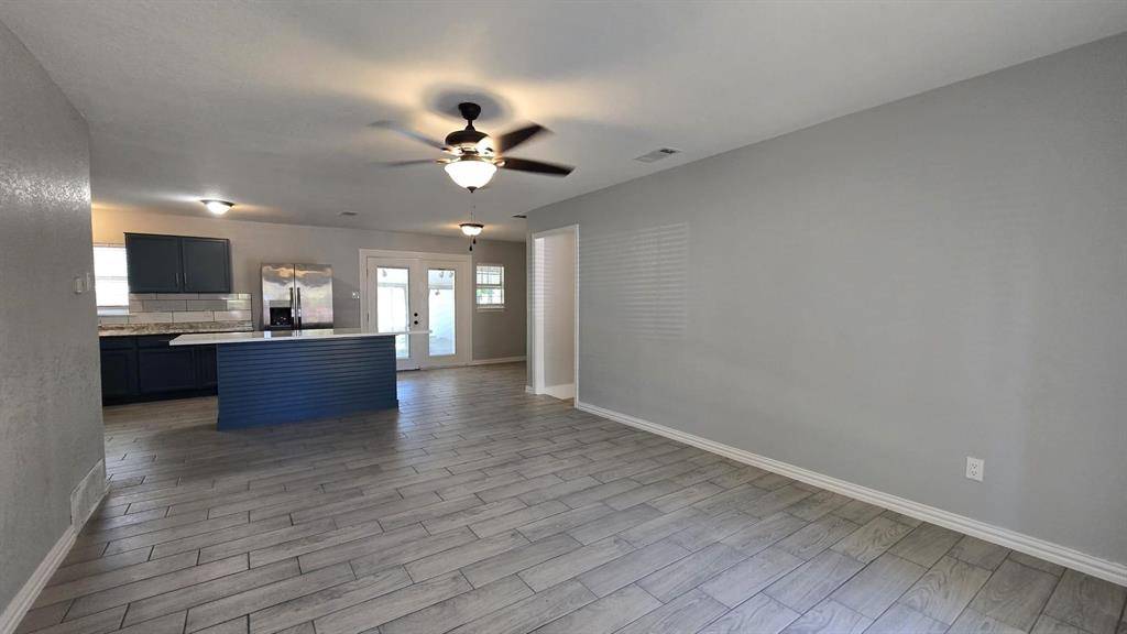 636 Highfall Drive, Dallas, TX 75232