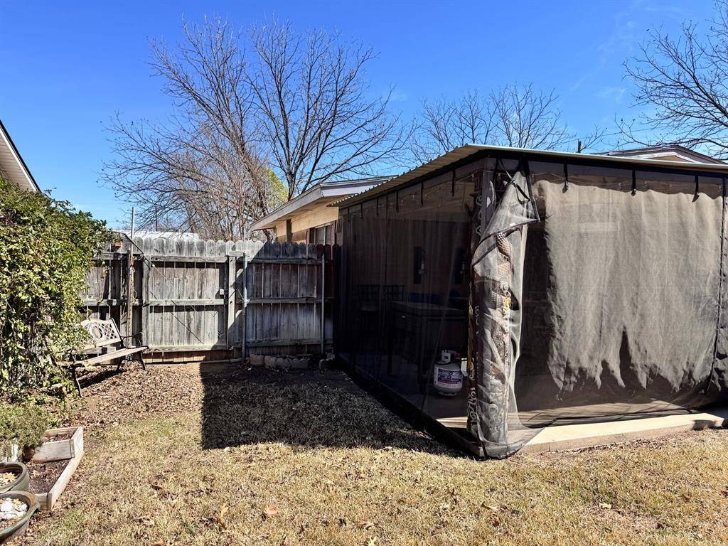 2411 13th Street, Brownwood, TX 76801