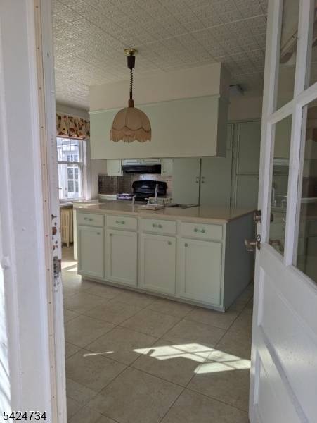 4 New Amwell Rd, Hillsborough Twp., NJ 08844