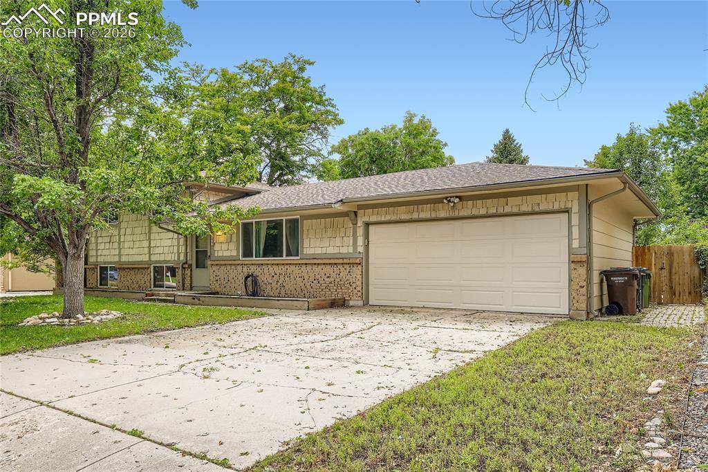 4806 Sprucewood DR, Colorado Springs, CO 80918