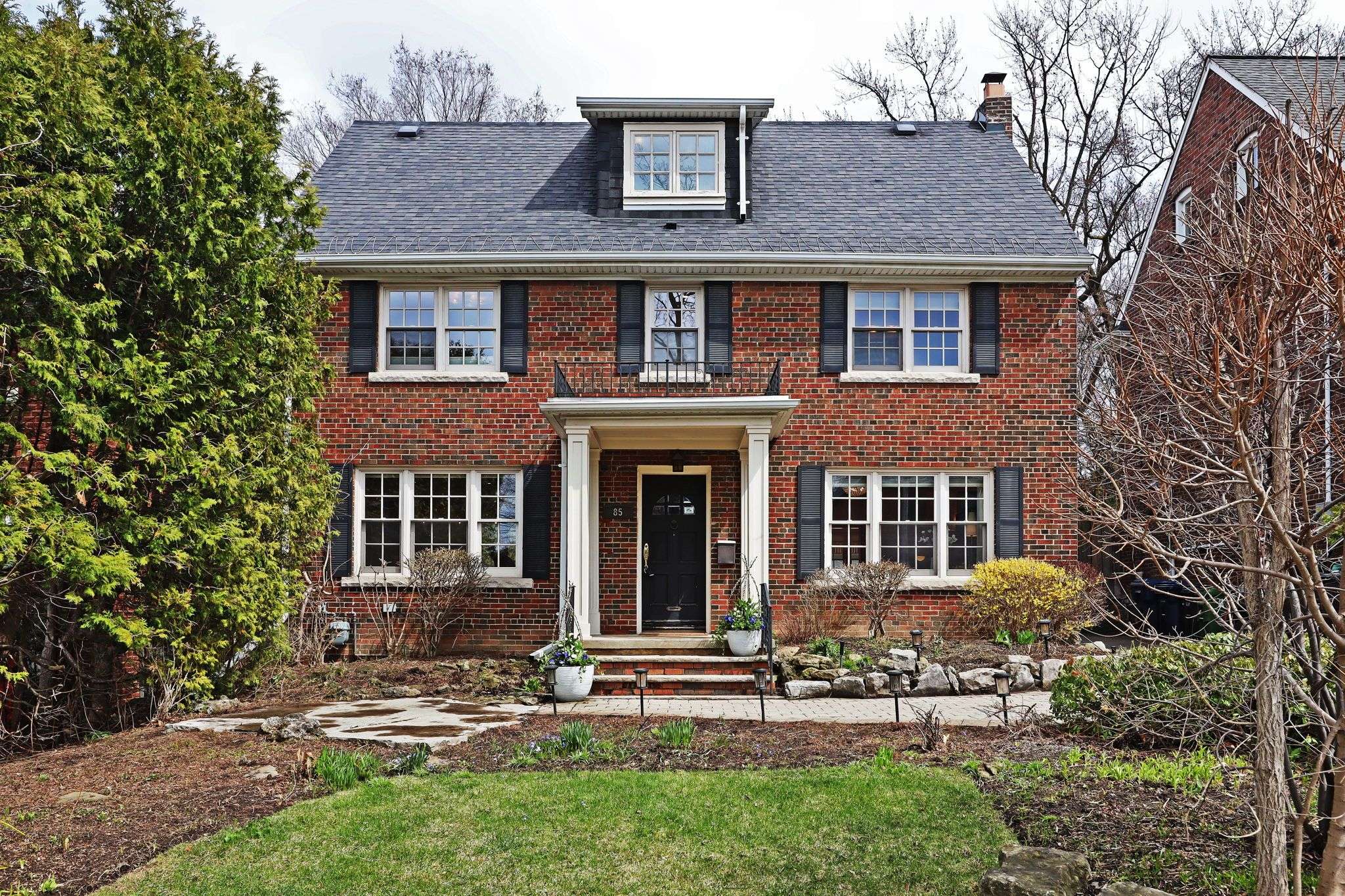 85 Weybourne CRES, Toronto C04, ON M4N 2R6