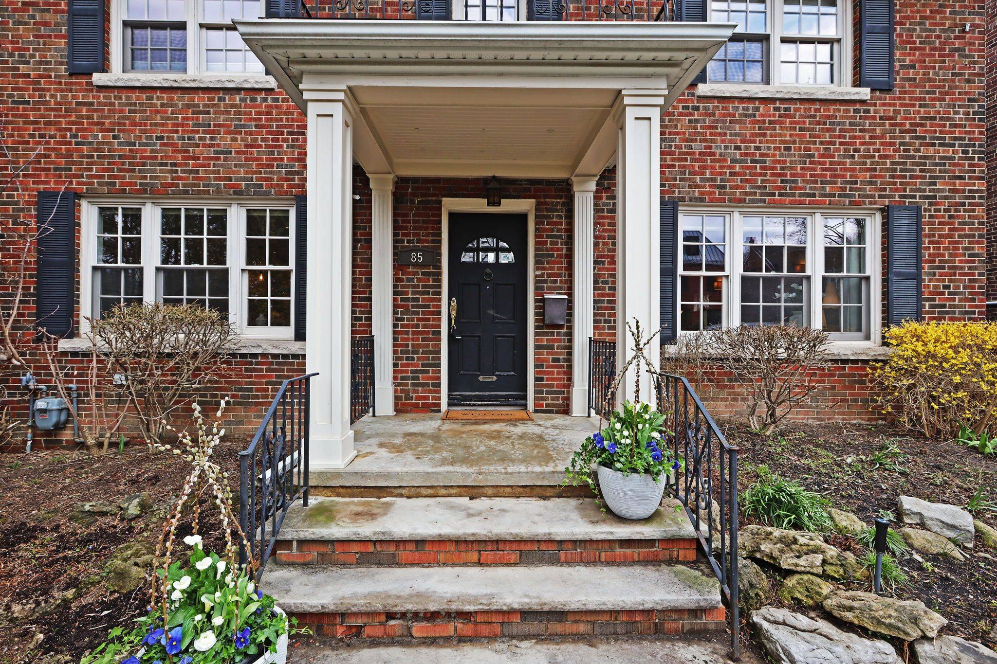 85 Weybourne CRES, Toronto C04, ON M4N 2R6