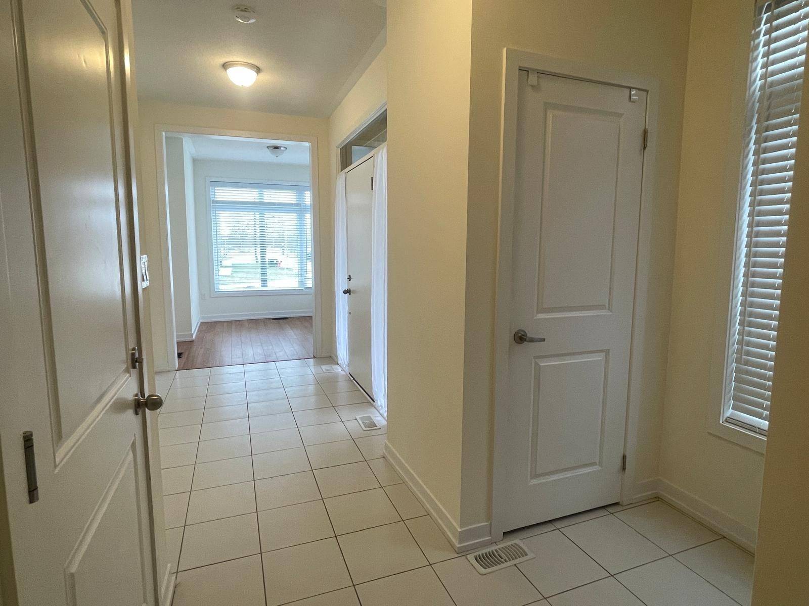 1560 Hilson HTS, Milton, ON L9E 1V5