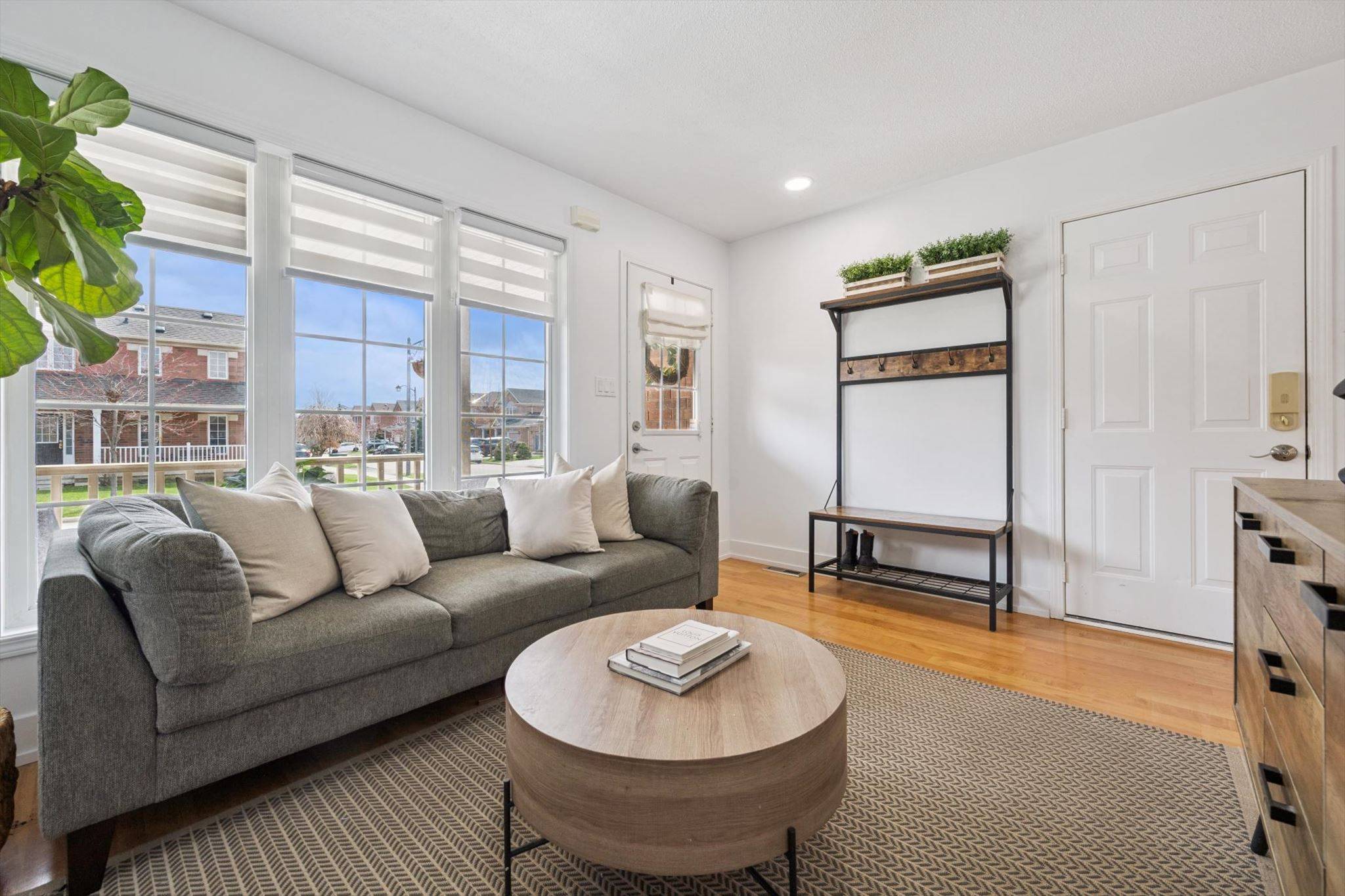 710 Irving TER, Milton, ON L9T 6H3