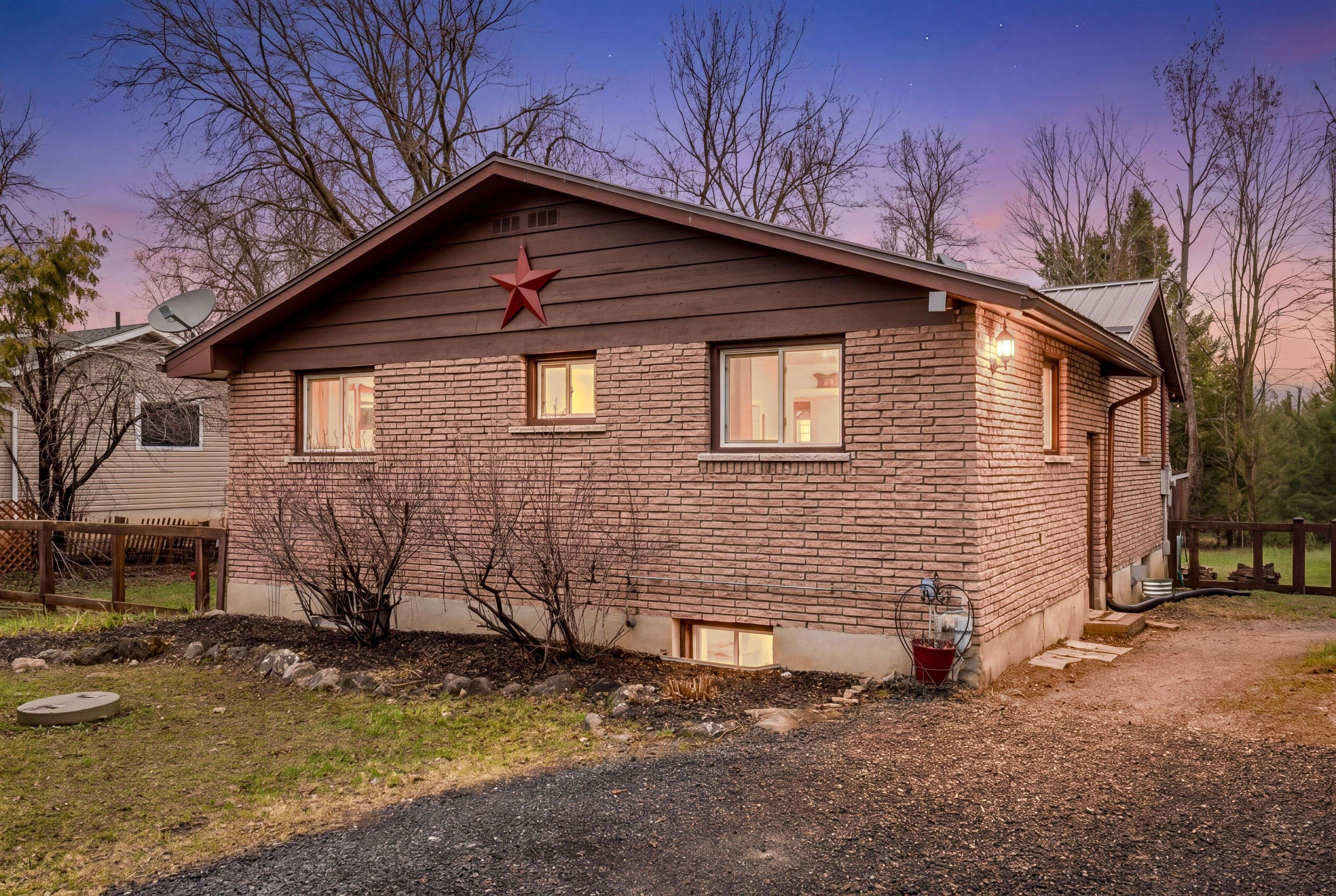 30 Woods AVE, Kawartha Lakes, ON K0L 2W0