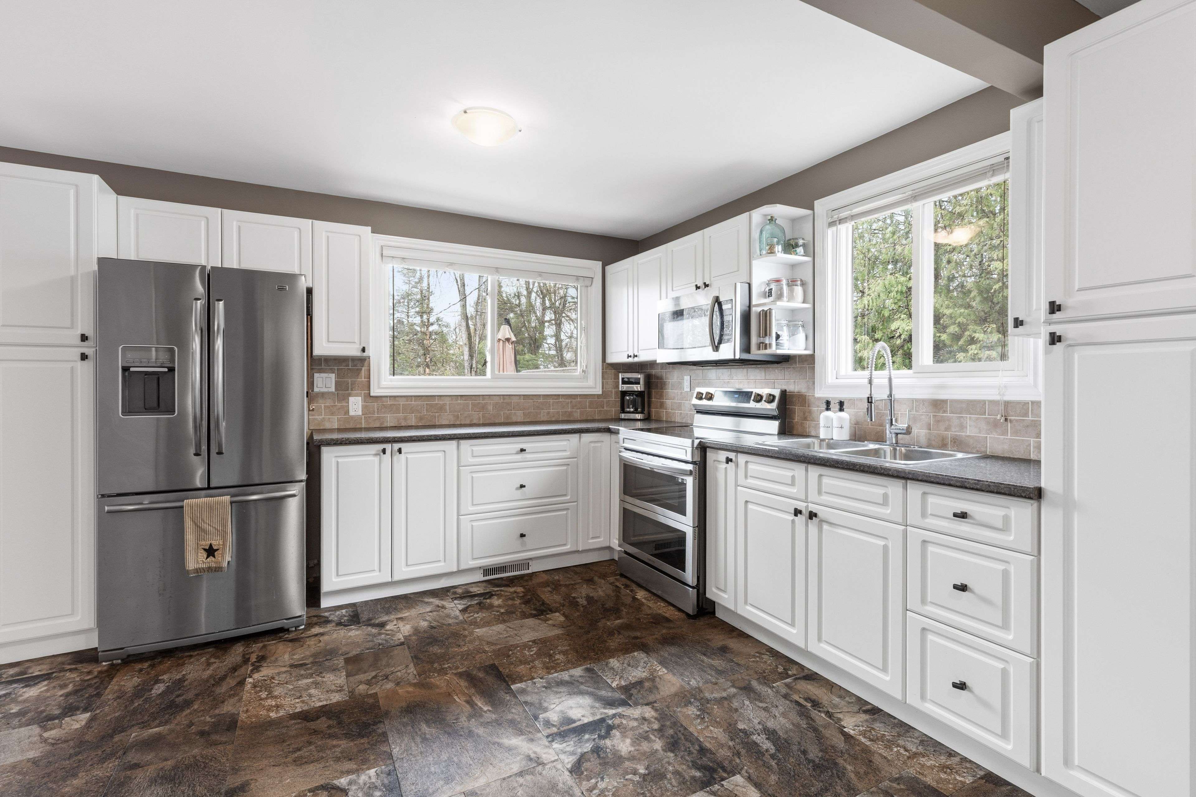 30 Woods AVE, Kawartha Lakes, ON K0L 2W0