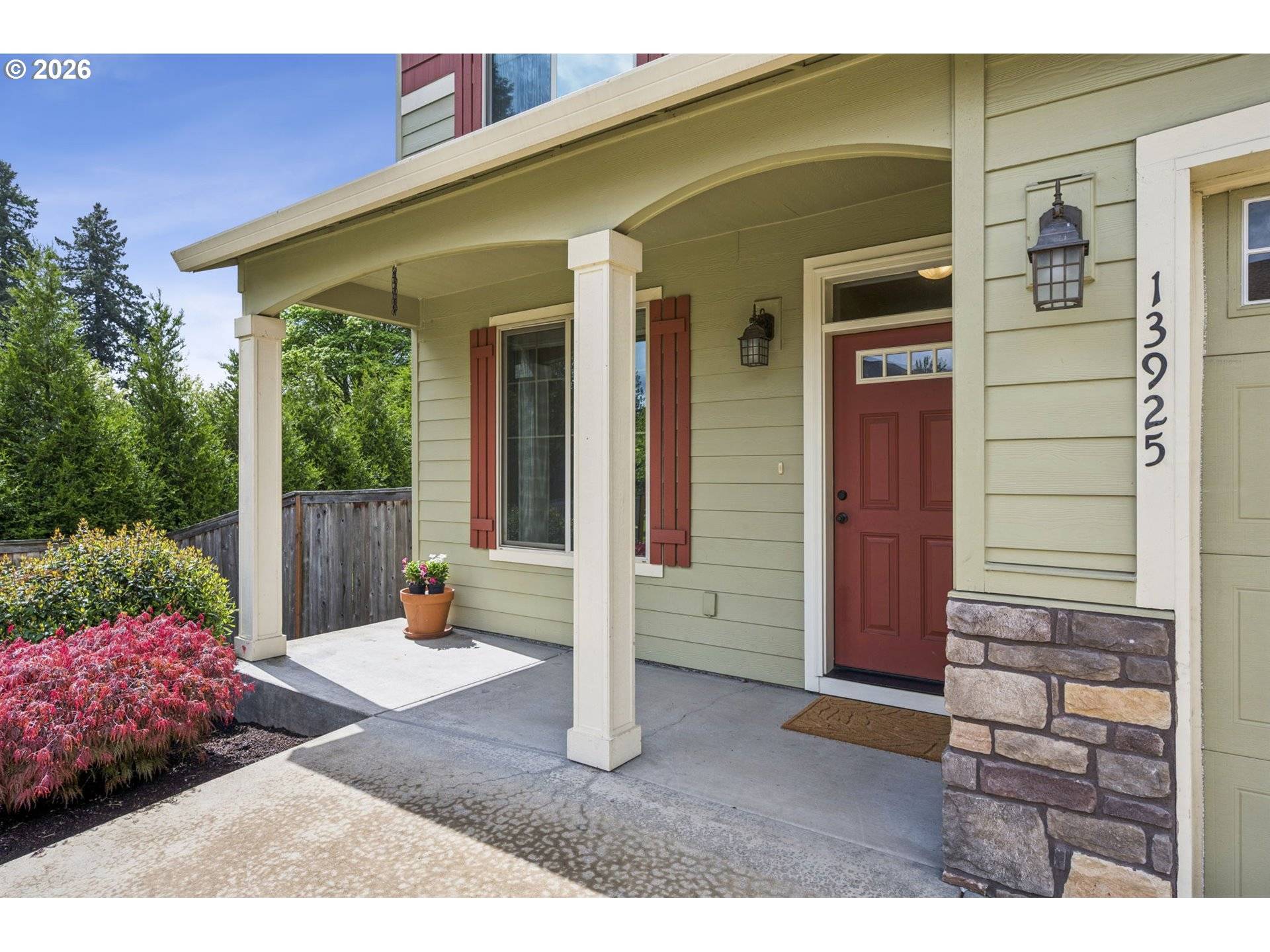 13925 SE MOUNTAIN VIEW LN, Clackamas, OR 97015