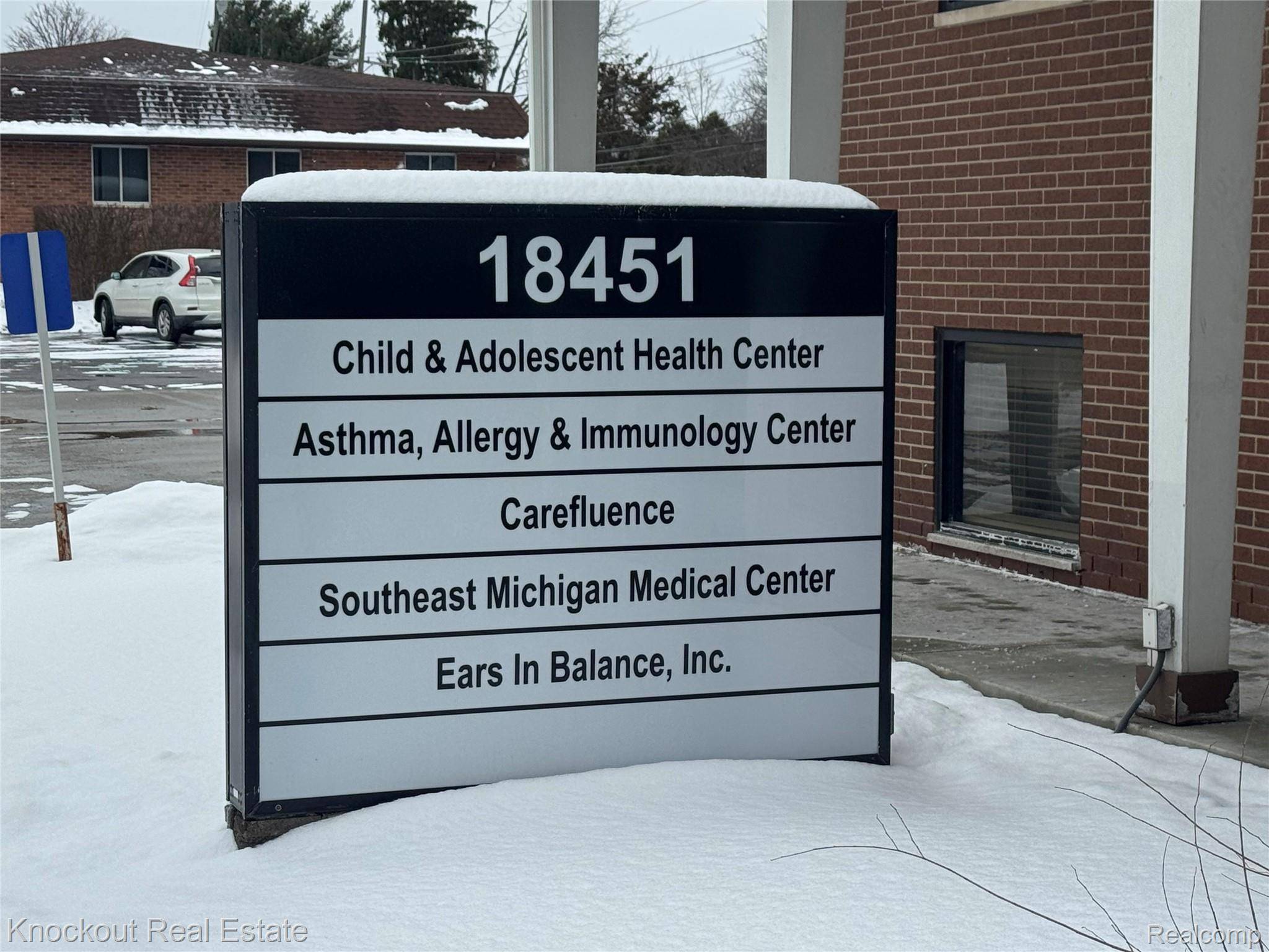 18451 W 12 Mile RD, Lathrup Village, MI 48076