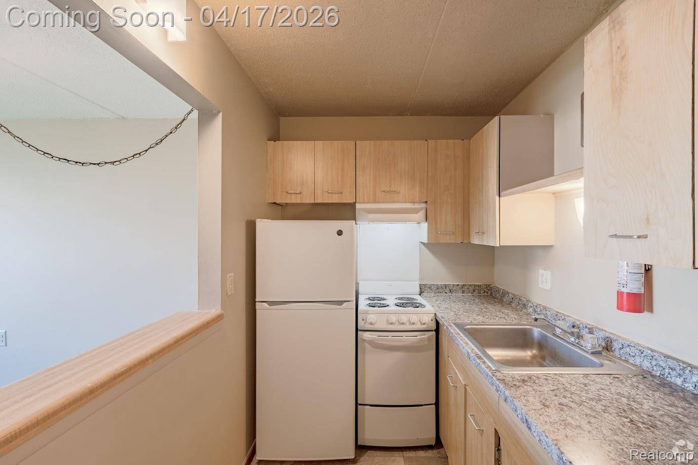 1270 Electric AVE #315, Lincoln Park, MI 48146