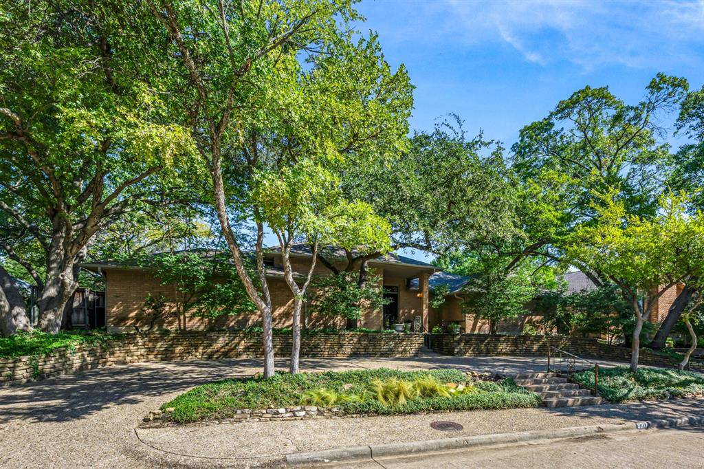 9317 Moss Trail, Dallas, TX 75231