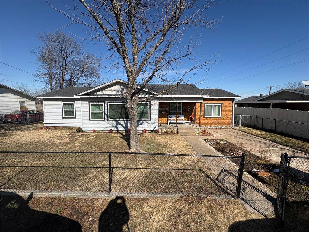 1409 11th Street, Mineral Wells, TX 76067