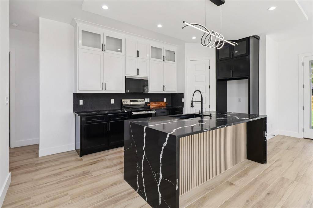 3513 Nomas Street, Dallas, TX 75212