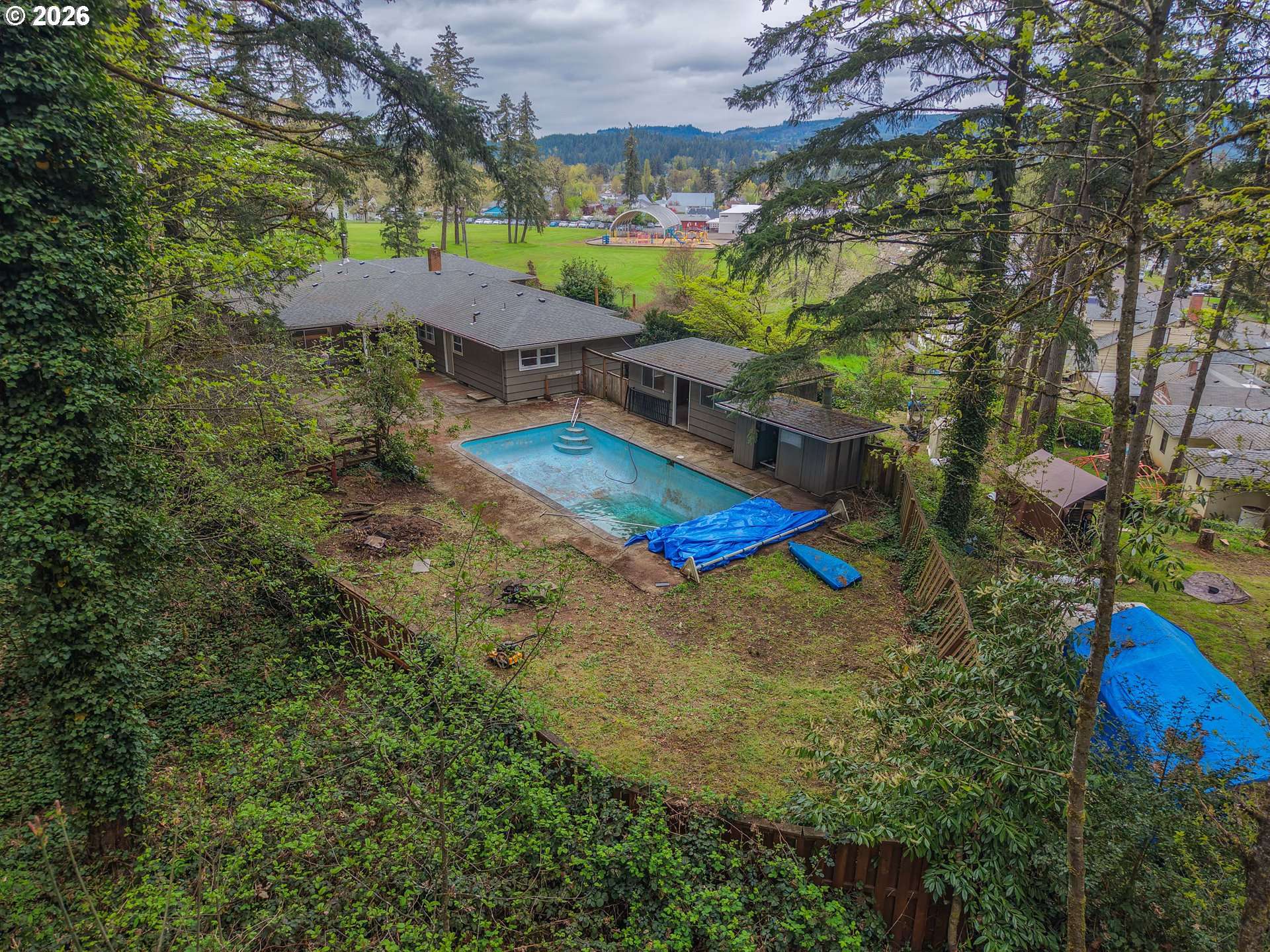 203 5TH AVE, Sweet Home, OR 97386