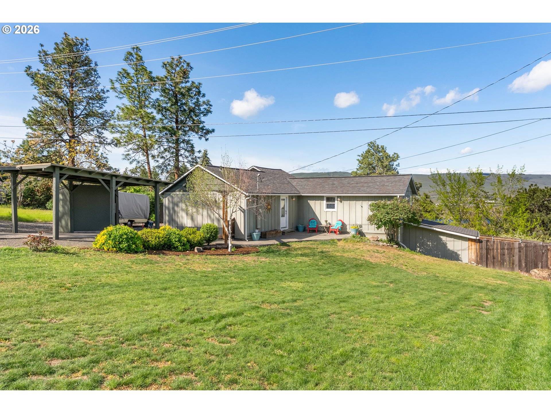 410 E 15TH PL, The Dalles, OR 97058