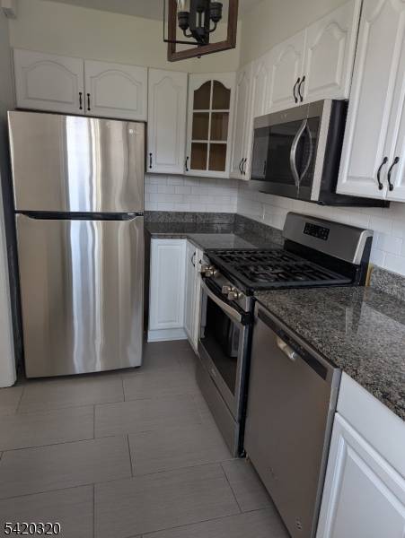 2B Parkway Village #2B, Cranford Twp., NJ 07016