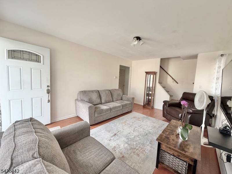 2 Sunnyside Pl, Verona Twp., NJ 07044