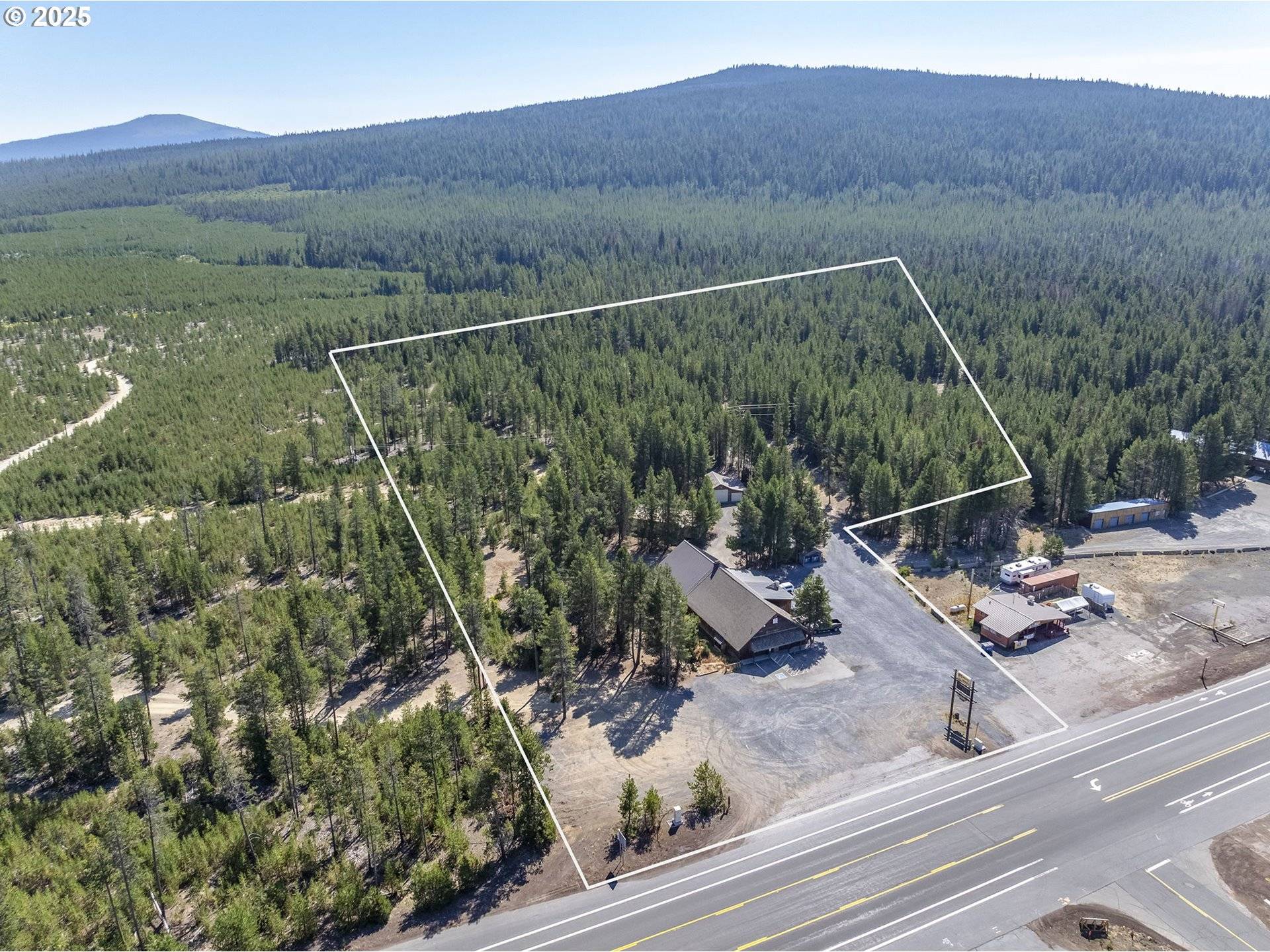 20005 HIGHWAY 58, Crescent Lake, OR 97733