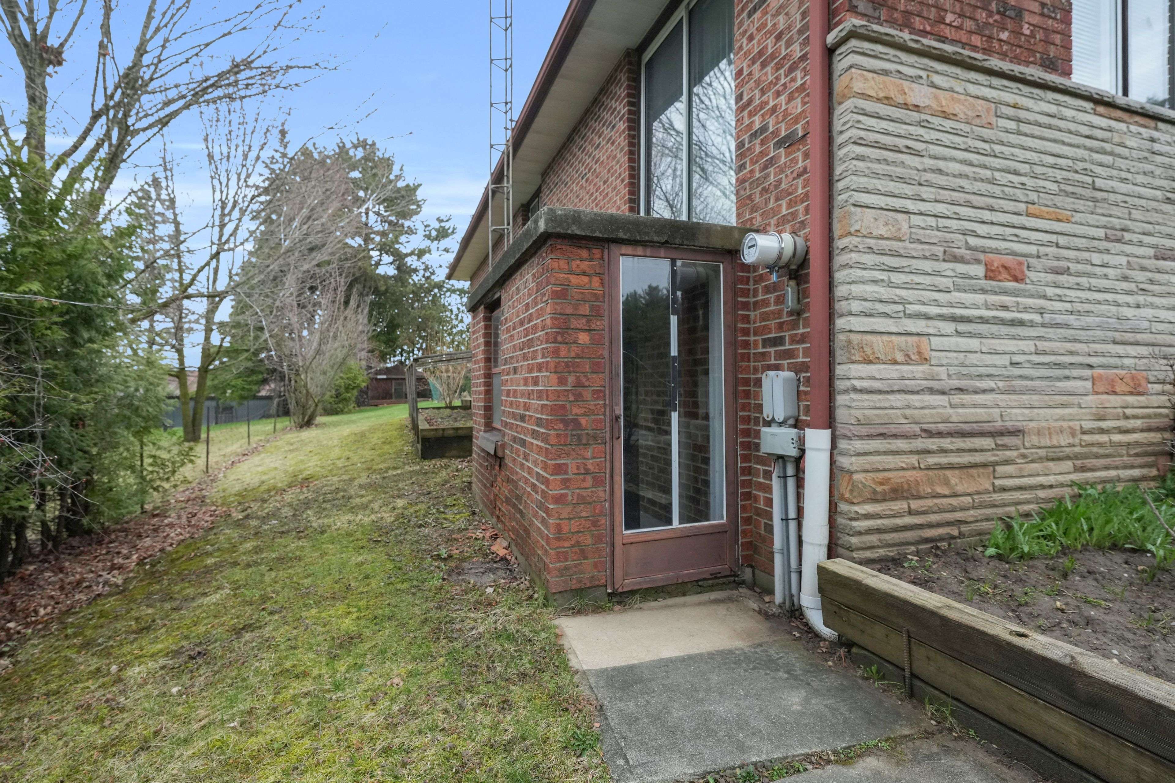 6242 6th Line, New Tecumseth, ON L0G 1W0