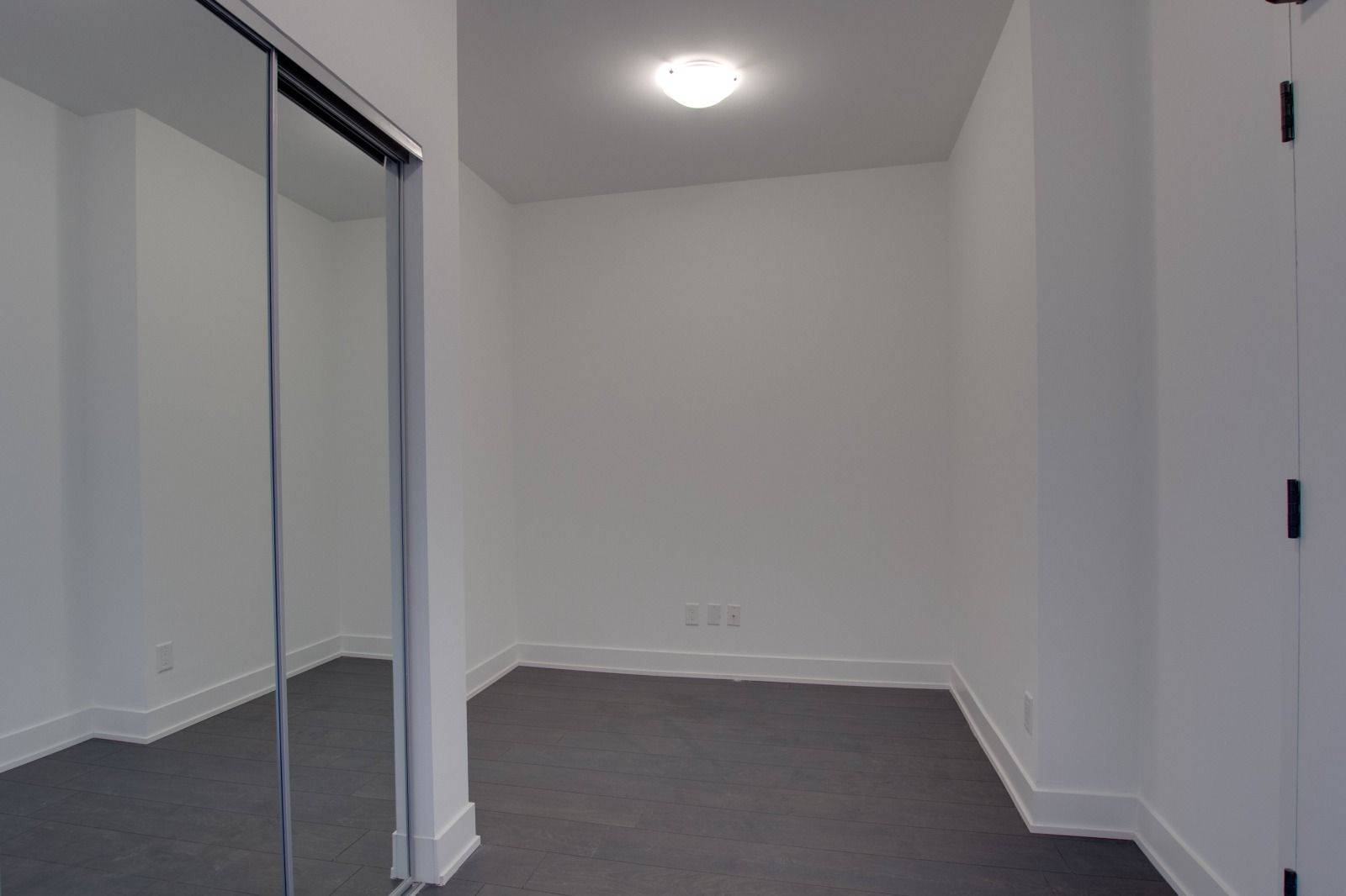 2481 Taunton RD #701, Oakville, ON L6H 0G3