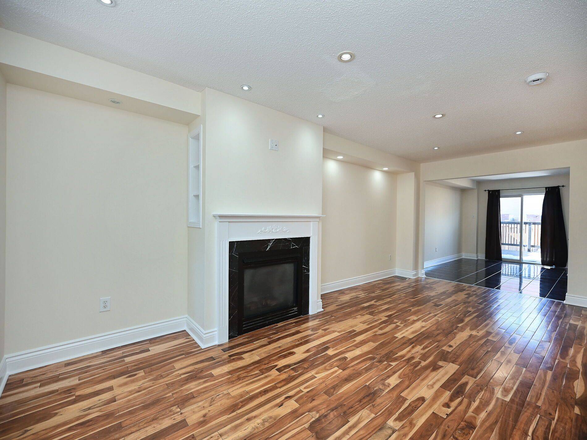 409 Hobbs CRES, Milton, ON L9T 0J2